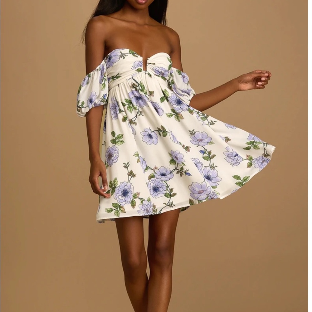 NWT lulus sz S floral mini